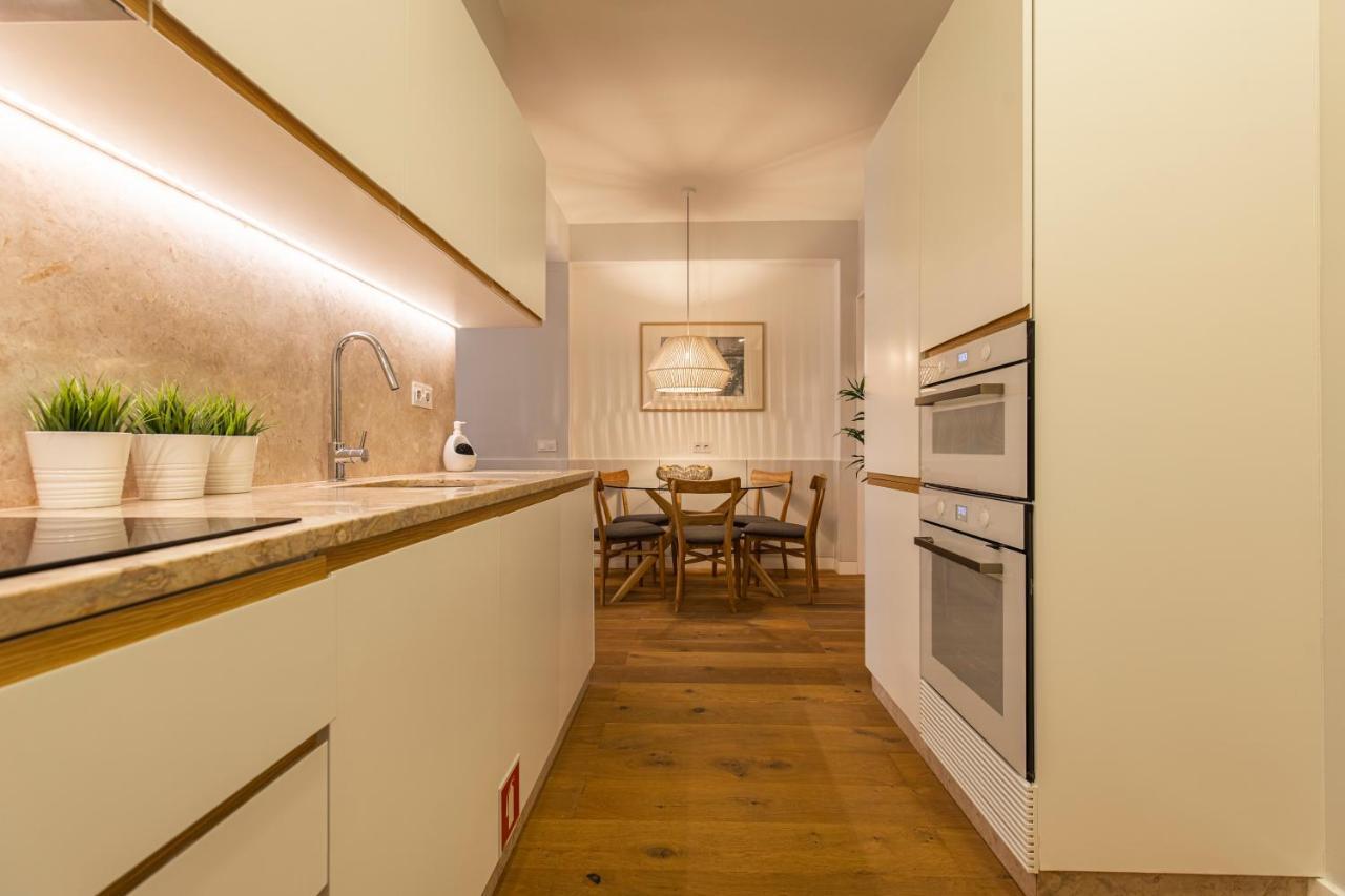 Upscale & Modern 2Bdr Apartment Lisboa Eksteriør billede